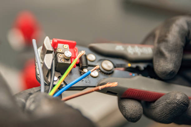 Best Affordable Emergency Electrician  in Barton, NM